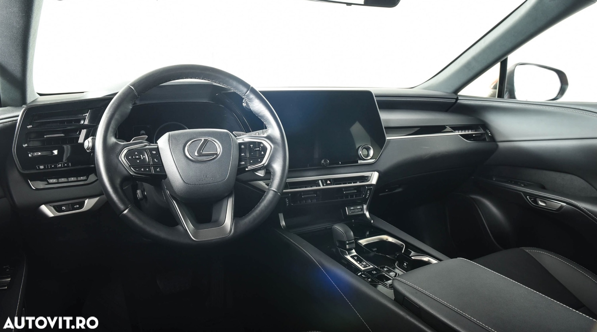 Lexus Seria RX 450h+ (Plug-in-Hybrid) Executive - 12