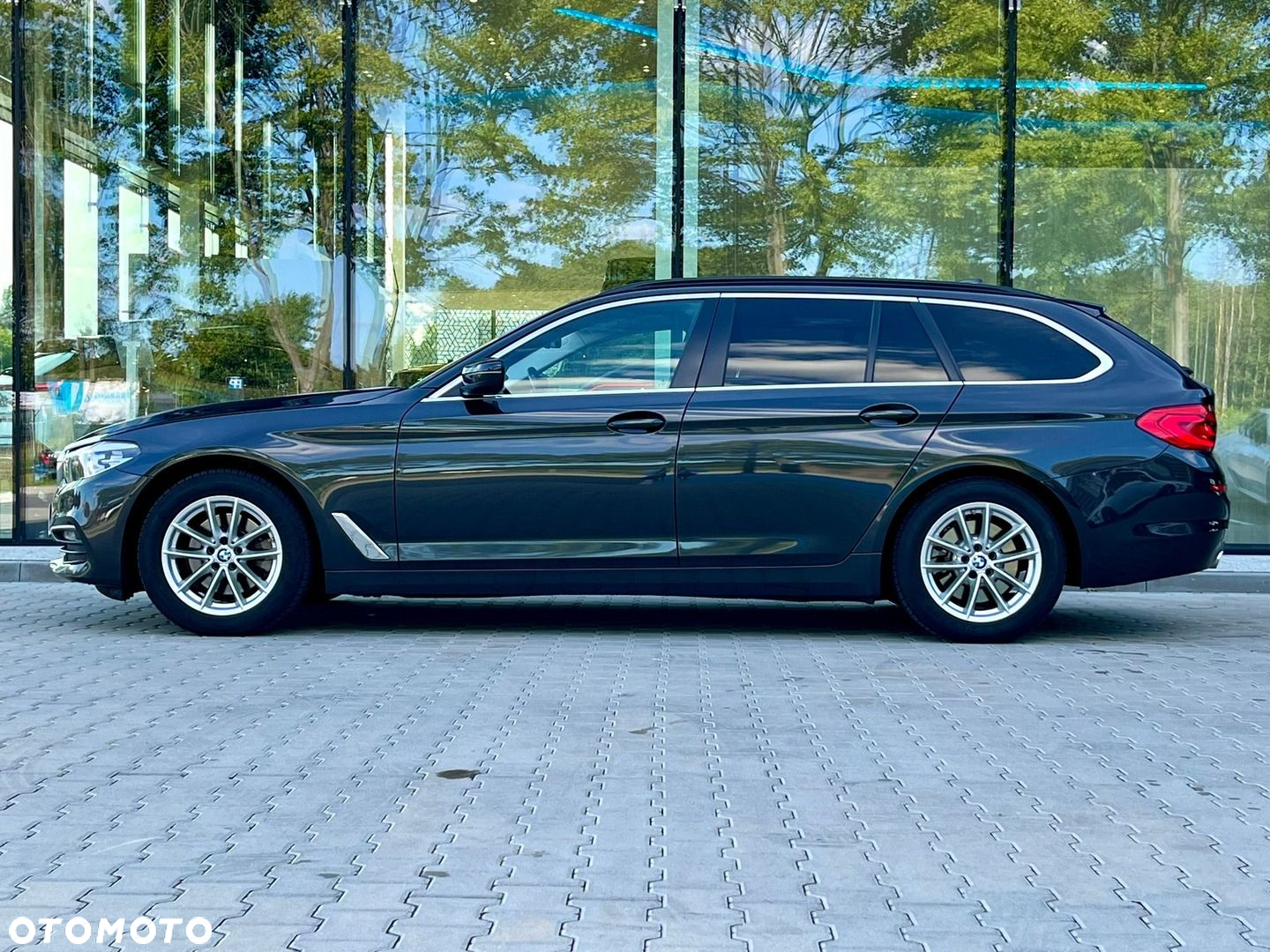 BMW Seria 5 520d - 3