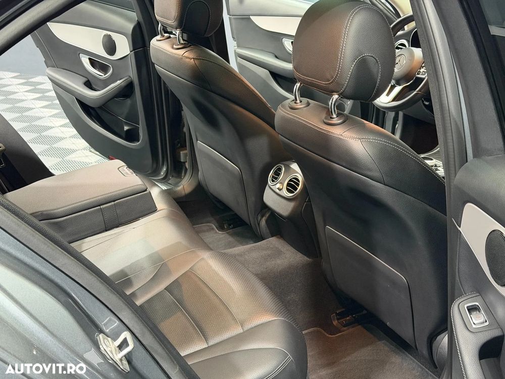 Mercedes-Benz C - 19