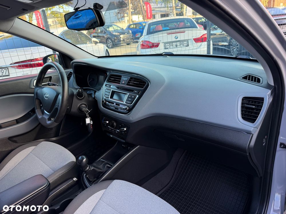 Hyundai i20 1.2 BlueDrive Fresh - 32
