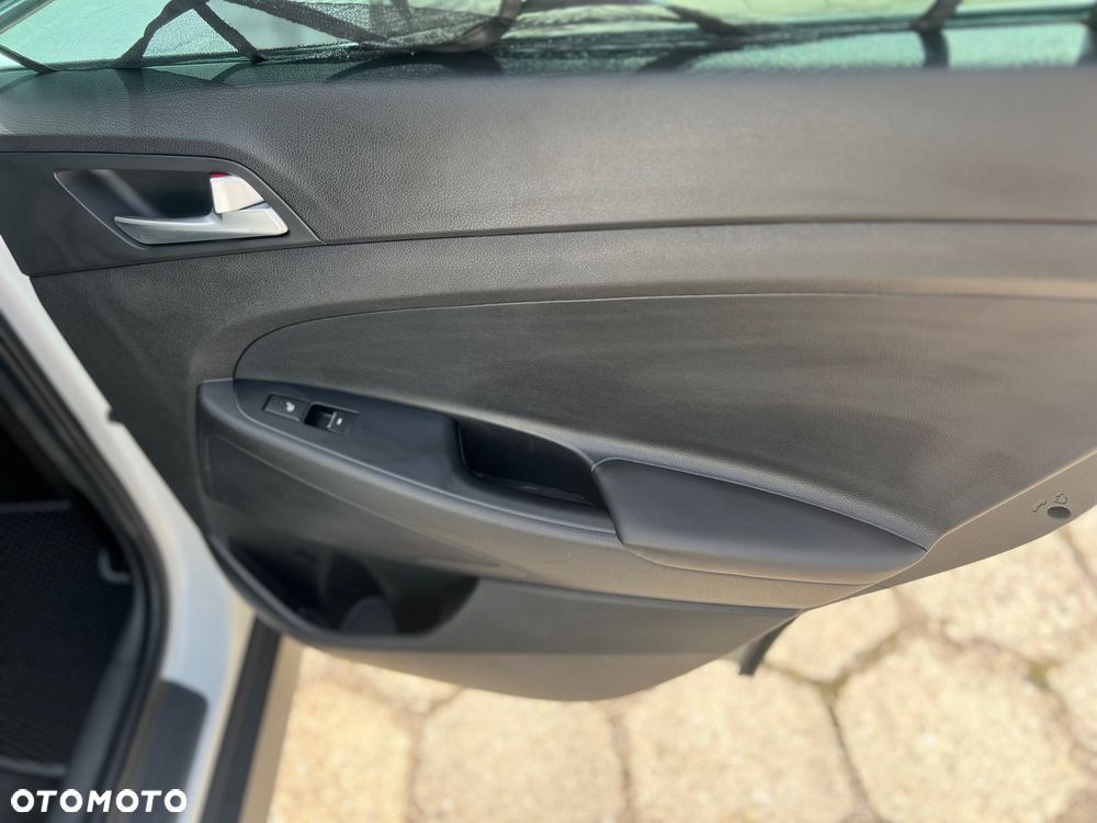 Hyundai Tucson 1.6 CRDi Style 2WD - 29