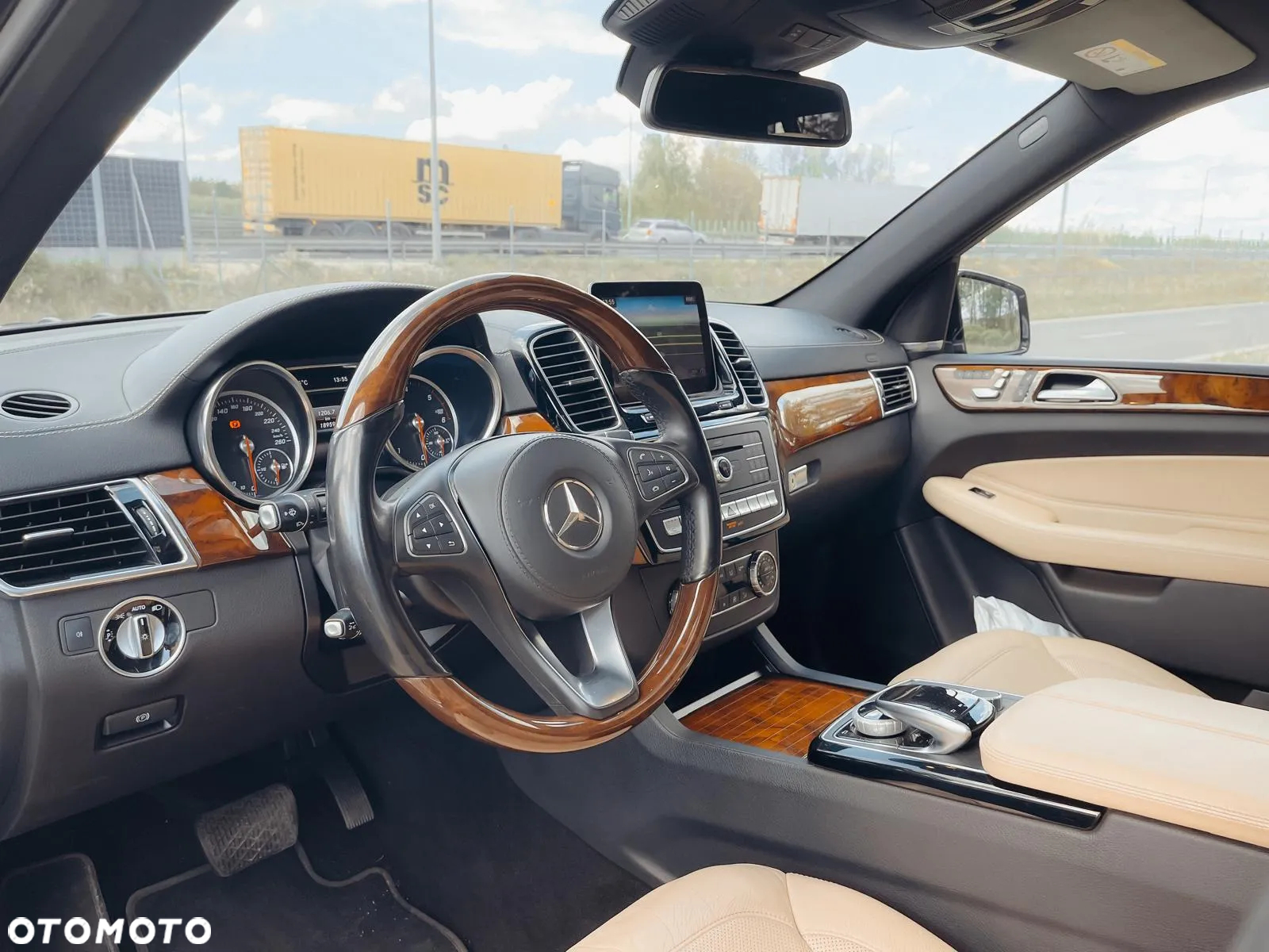 Mercedes-Benz GLS 350 d 4-Matic - 5