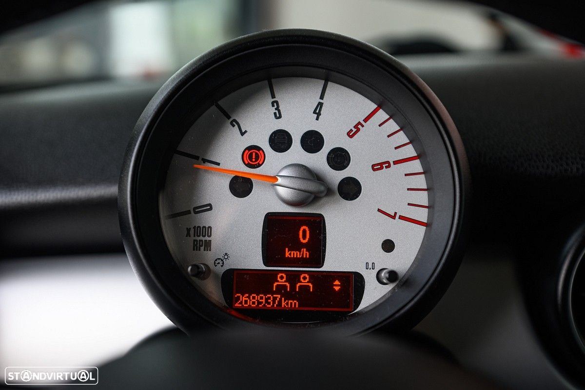 MINI 3 Portas Cooper D - 41