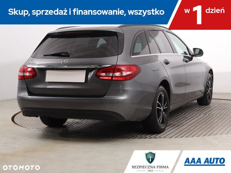 Mercedes-Benz Klasa C - 7