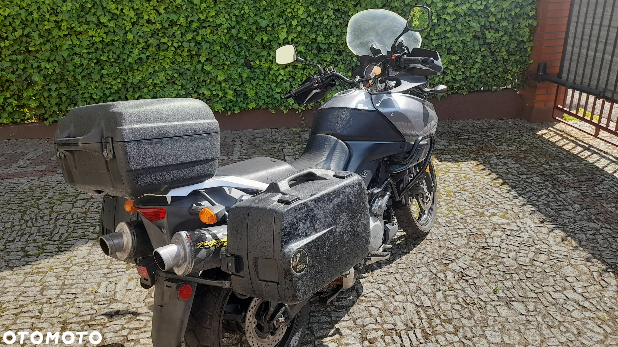 Suzuki V-STROM - 6