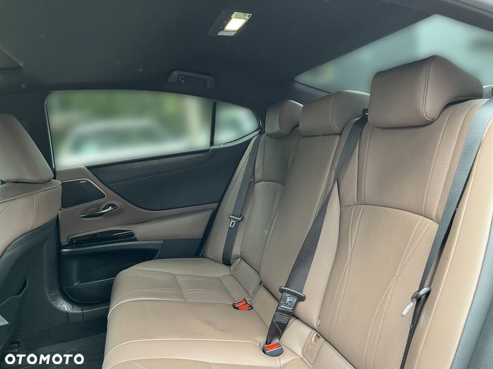 Lexus ES 300h Prestige - 6