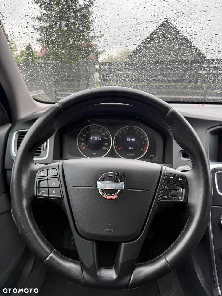 Volvo V60 T3 Edition - 22