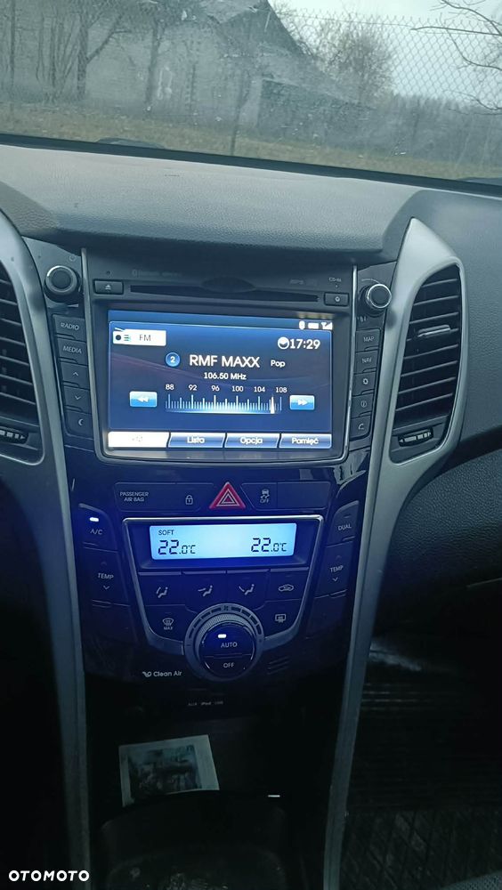 Hyundai i30 blue 1.6 CRDi Trend - 14