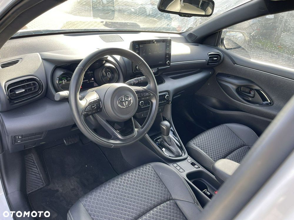 Toyota Yaris - 6