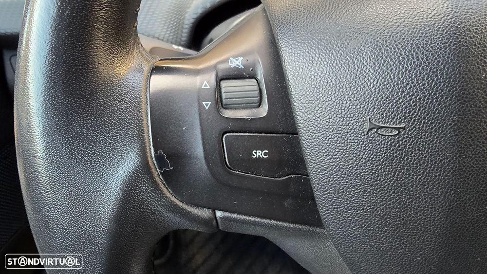 Peugeot 2008 1.6 BlueHDi Style - 31