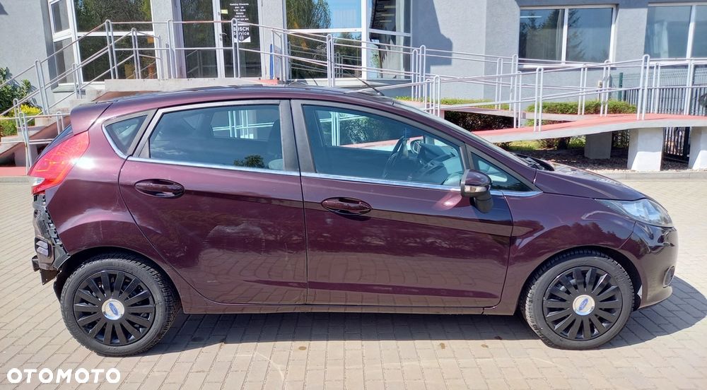 Ford Fiesta 1.6 TDCi DPF Trend - 11
