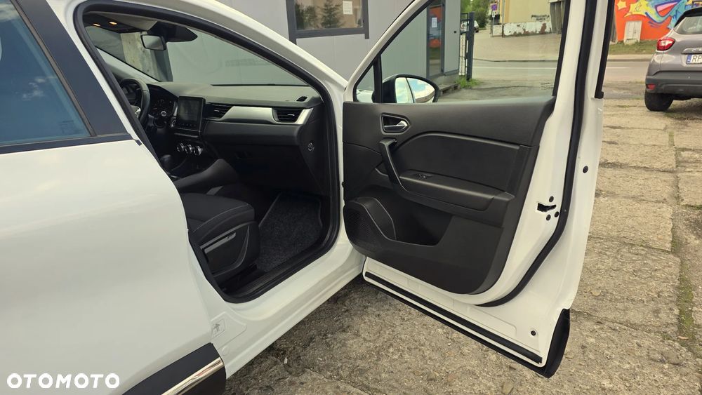 Renault Captur - 28