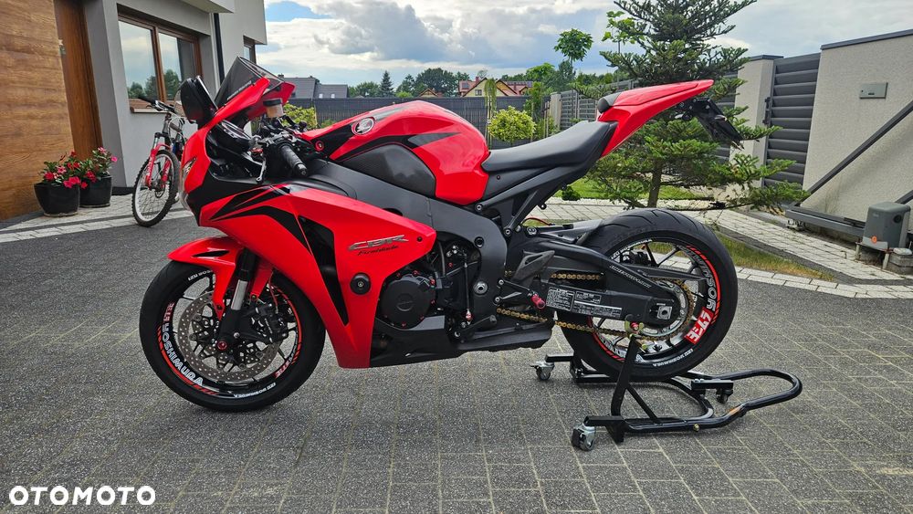Honda CBR - 1