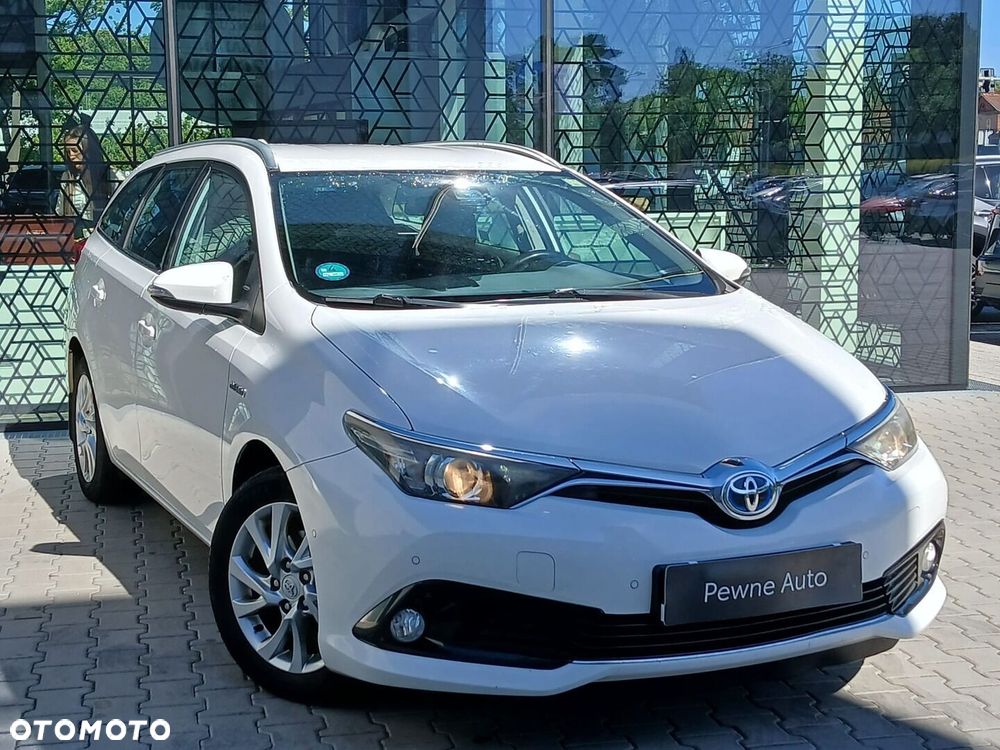 Toyota Auris Hybrid 135 Premium - 9