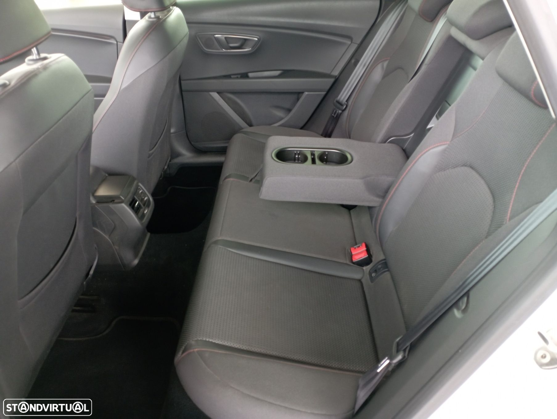 SEAT Leon ST 2.0 TDI FR DSG S/S - 8