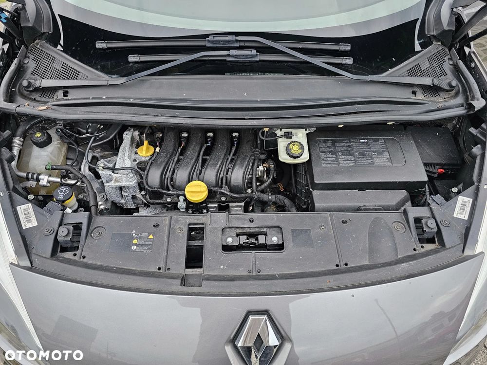 Renault Scenic 1.6 16V TomTom Edition - 34
