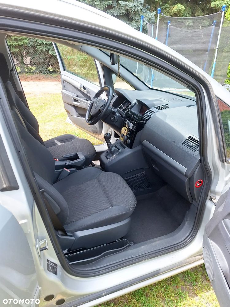 Opel Zafira 1.8 Cosmo EU5 - 6