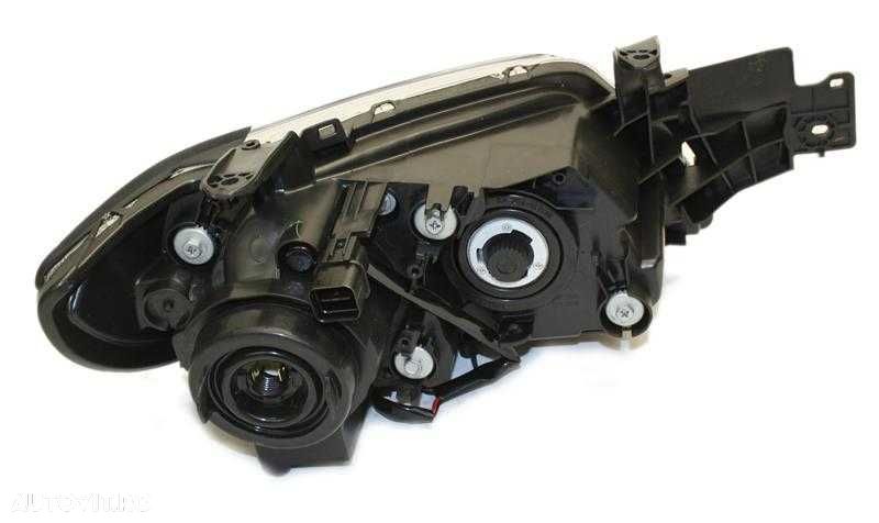 Far stanga/dreapta Mitsubishi Outlander 1 an 2001-2004 , faruri noi - 4