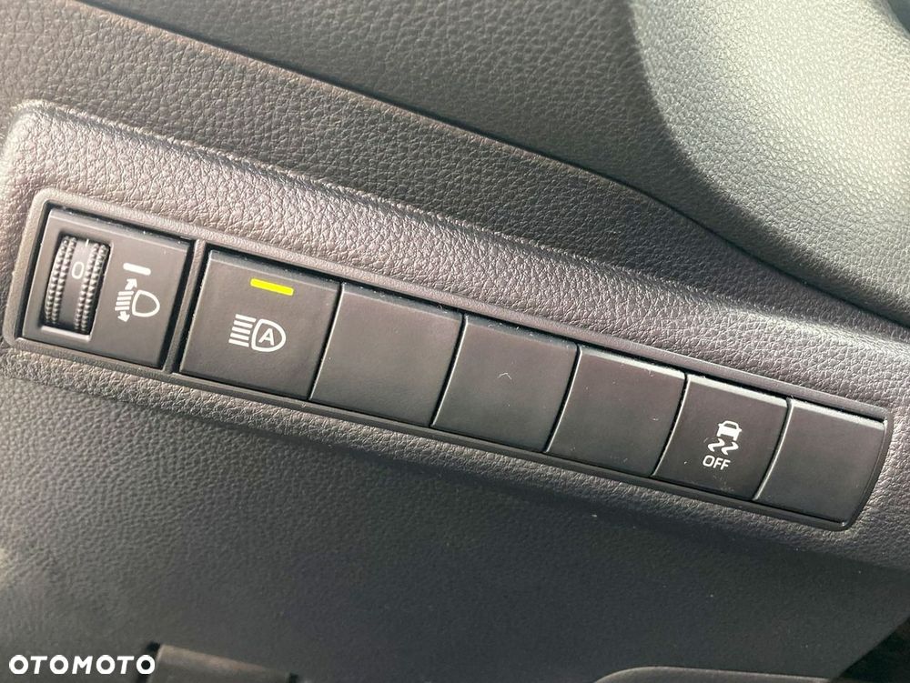 Toyota Corolla 1.8 Hybrid Comfort - 32