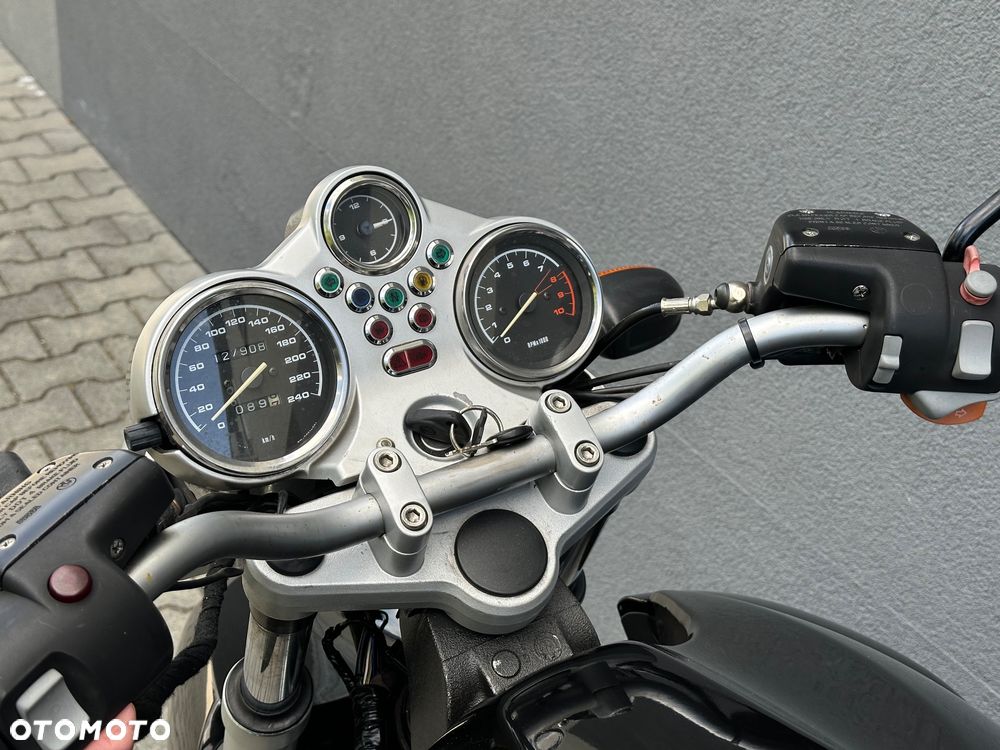BMW R - 19