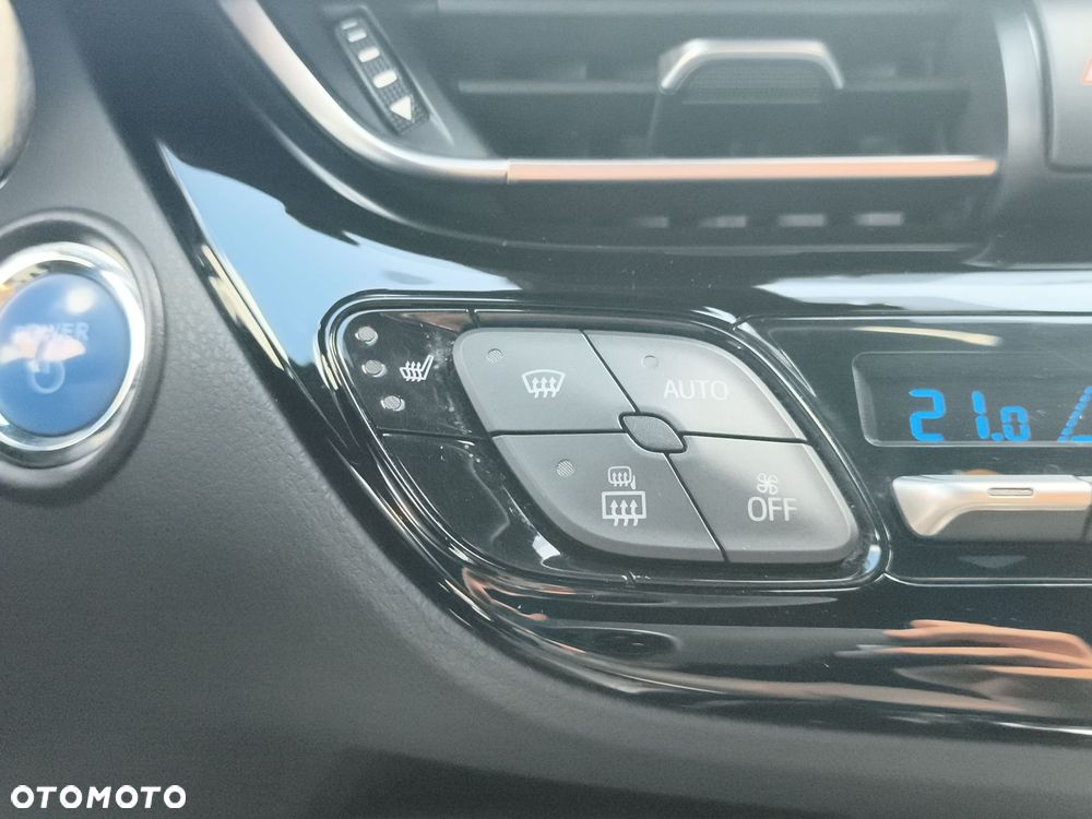 Toyota C-HR 2.0 Hybrid Executive - 26