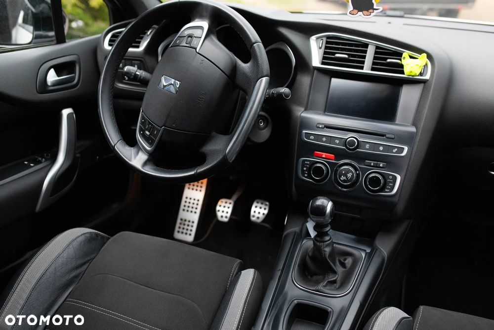 DS Automobiles DS 4 - 16