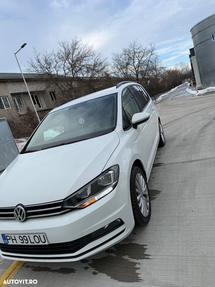 Volkswagen Touran 2.0 TDI Comfortline - 2