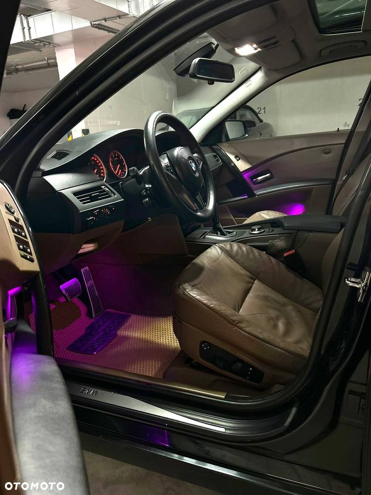 BMW Seria 5 - 12