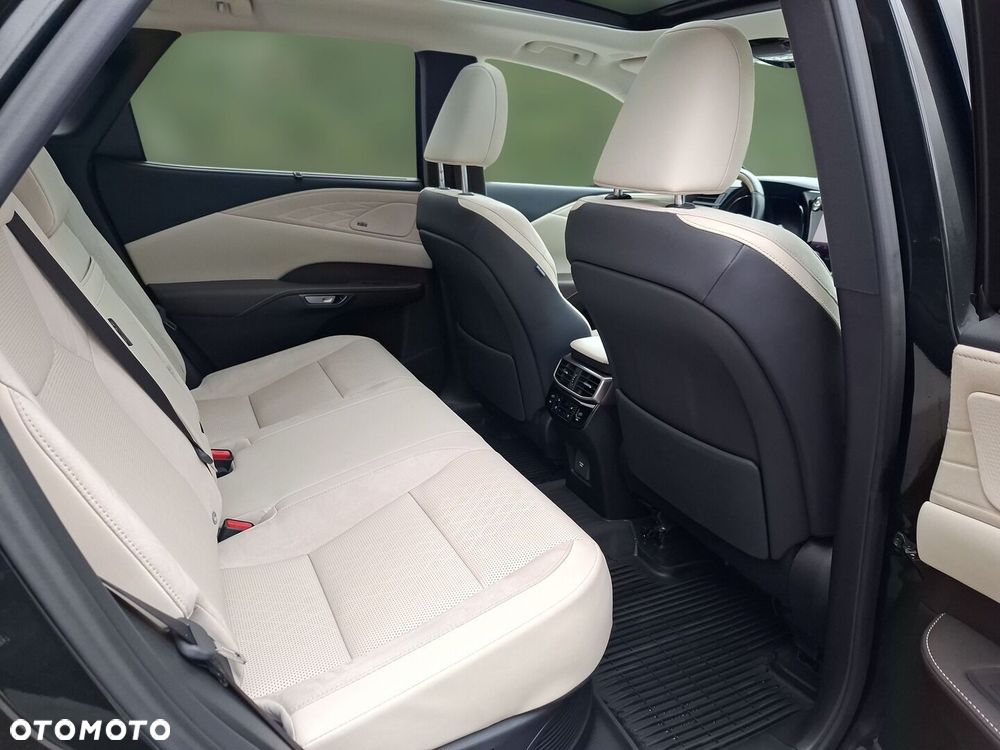 Lexus RX - 21