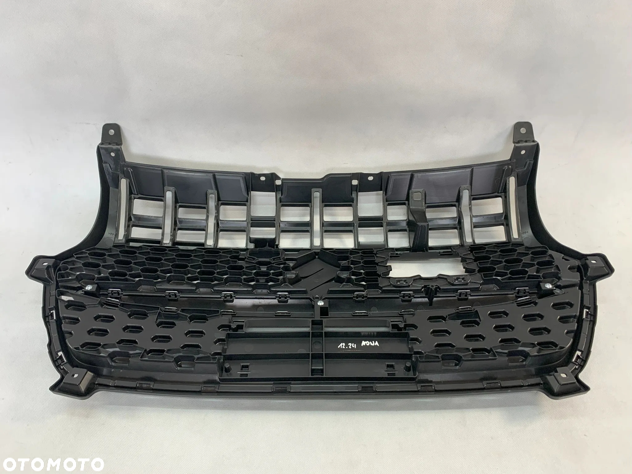 Suzuki Swift mk8 FL 20-24r Atrapa grill Lift - 2