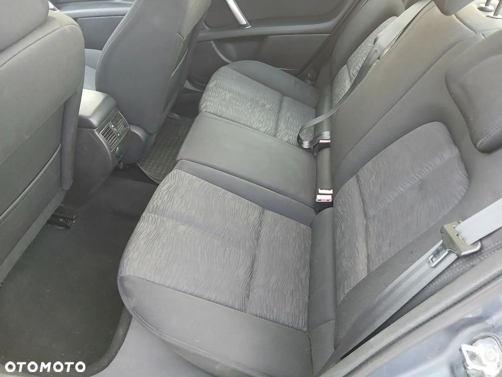 Peugeot 407 1.6 HDi Presence - 11