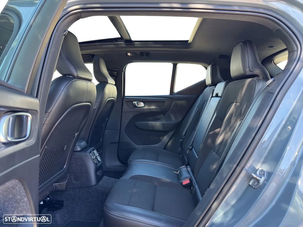 Volvo XC 40 T5 Twin Engine DKG Momentum Pro - 12