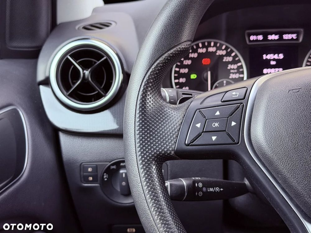 Mercedes-Benz Klasa B 200 7G-DCT Edition - 29