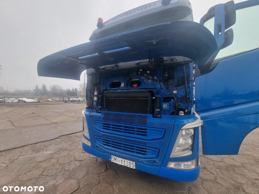 Volvo FH - 16