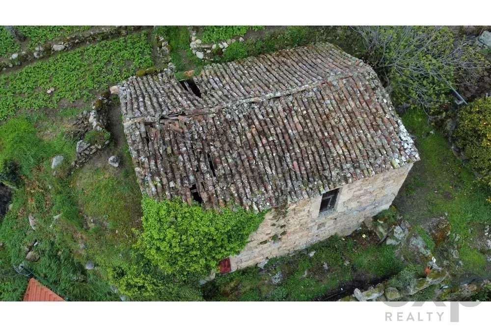 Moradia Isolada para reconstrução - Grande imagem: 3/9