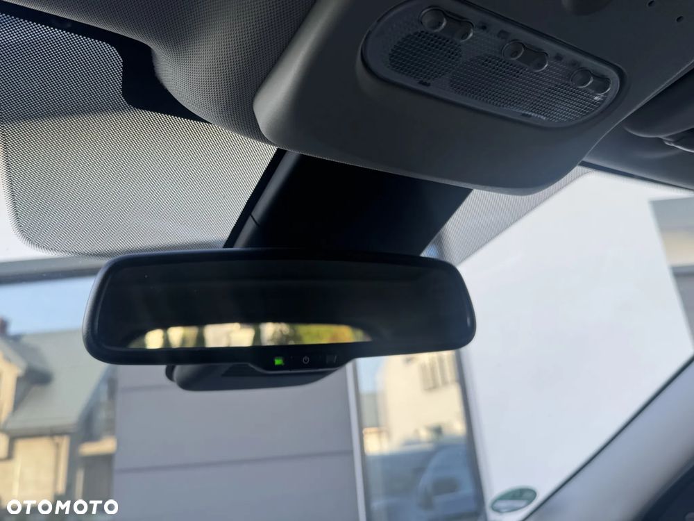 Nissan Qashqai 1.3 DIG-T N-Connecta - 25
