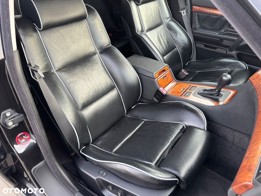 BMW Seria 7 - 11