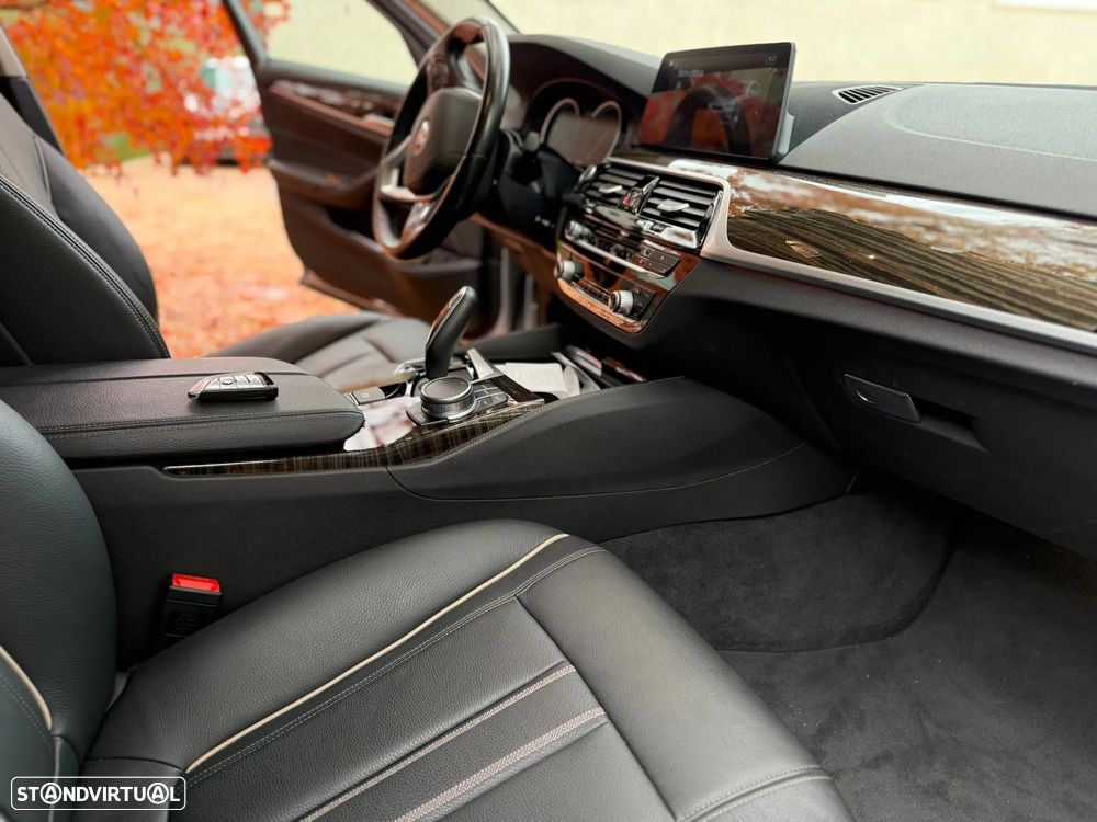 BMW 520 d Line Luxury Auto - 5