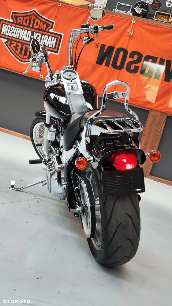 Harley-Davidson Softail Custom - 9