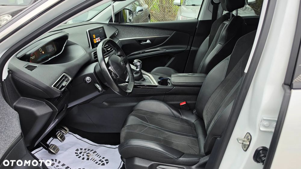 Peugeot 5008 BlueHDi 130 Active Pack - 15