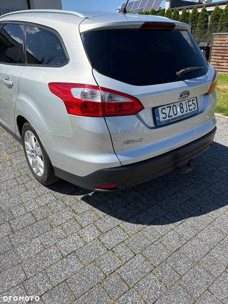 Ford Focus 2011 photo 2