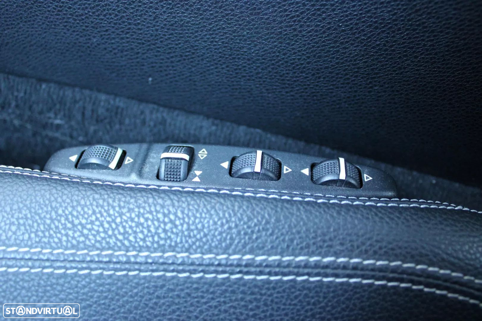 Mercedes-Benz E 250 CDi Avantgarde BlueEfficiency - 12