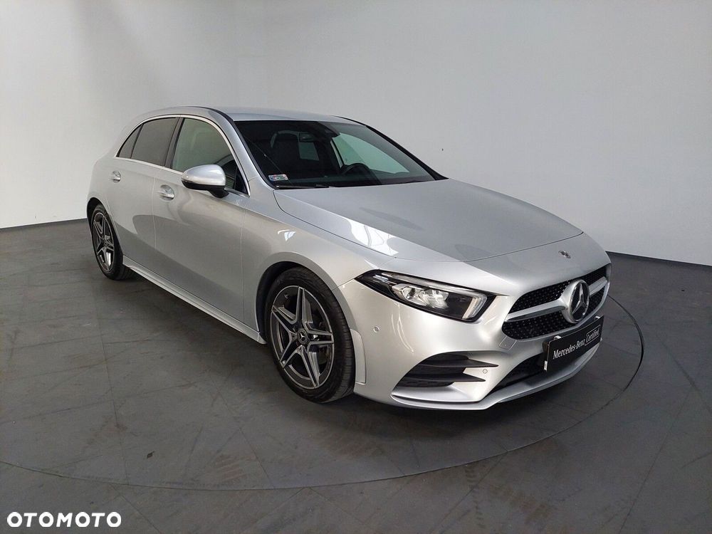Mercedes-Benz Klasa A 180 d AMG Line 8G-DCT - 2
