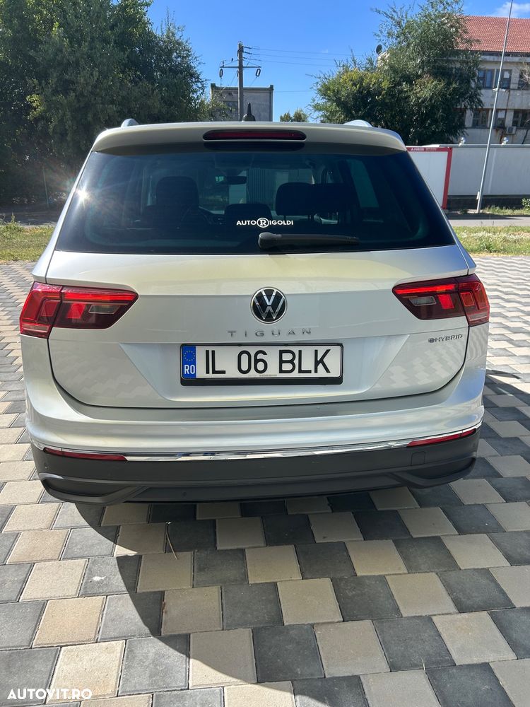 Volkswagen Tiguan - 5