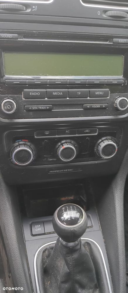 Volkswagen Golf - 2