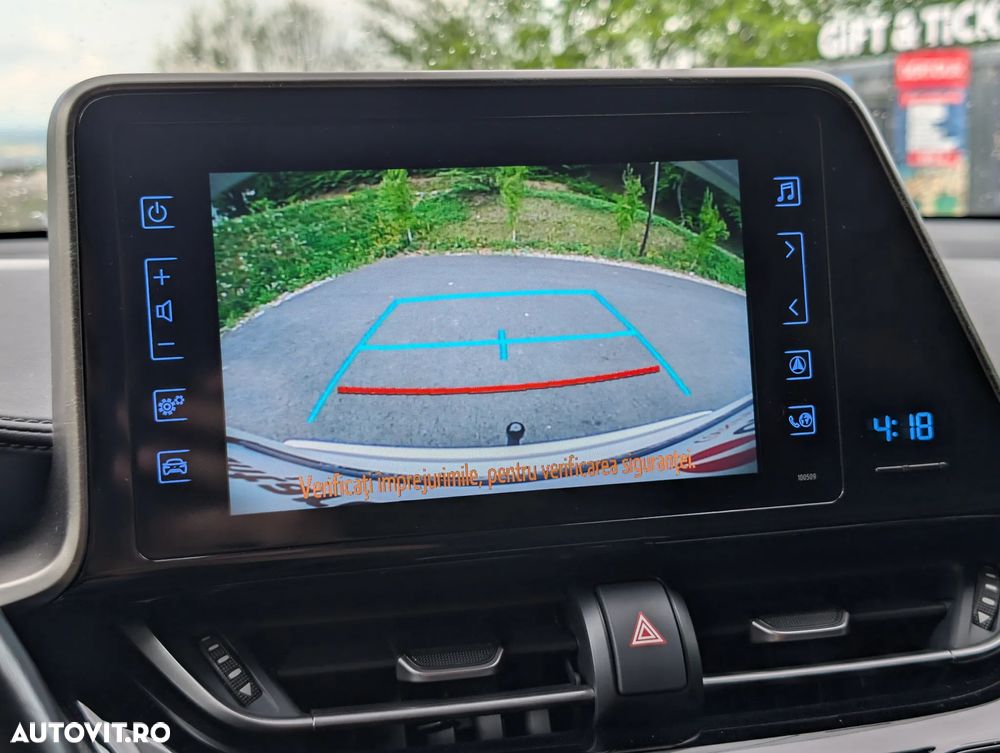 Toyota C-HR Lounge - 30