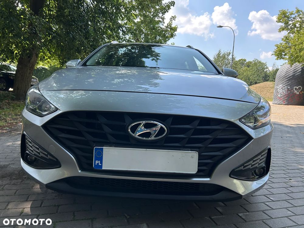 Hyundai i30 1.5 DPI Classic + - 7