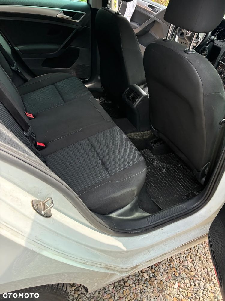 Volkswagen Golf 1.6 TDI BMT Comfortline - 16