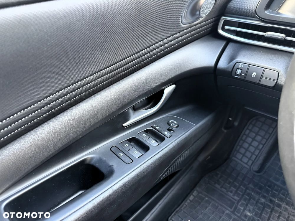 Hyundai Elantra 1.6 Smart CVT - 18