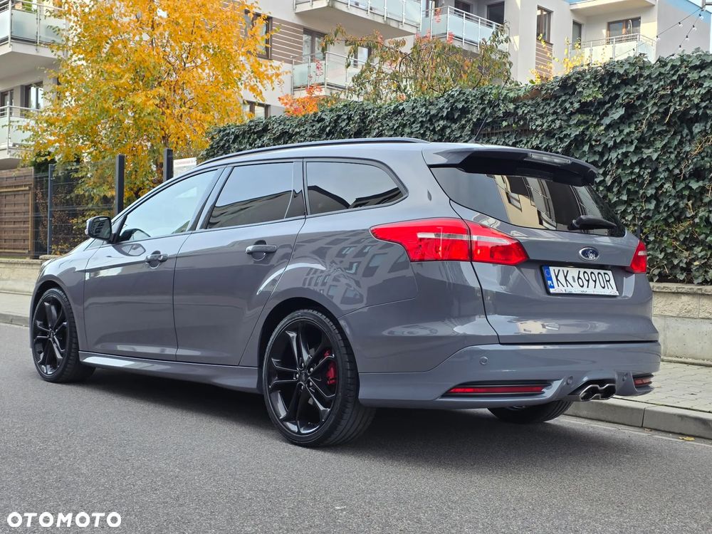 Ford Focus ST - 5